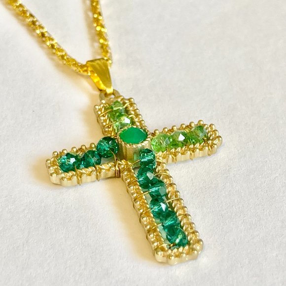 Vintage Gold Bead Cross Pendant Necklace Green Hand Beaded Plated 22" Christian - Picture 6 of 11